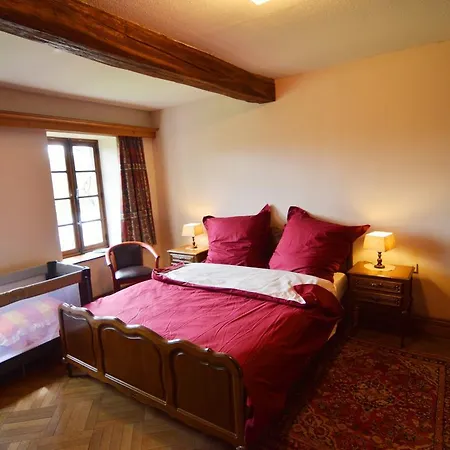 La Conciergerie 1 *
